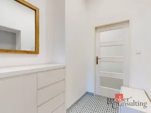 Prodej bytu 2+kk, Karlovy Vary - Stará Role, Svobodova, 62 m2