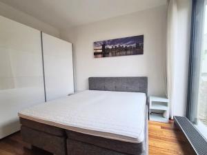 Pronájem bytu 2+kk, Praha - Nusle, K sídlišti, 72 m2