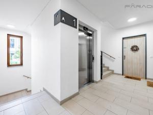 Pronájem bytu 3+kk, Praha - Košíře, Naskové, 95 m2