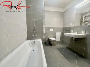 Pronájem bytu 2+kk, Praha - Stodůlky, 76 m2