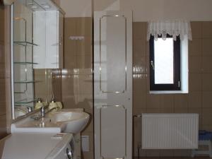 Pronájem bytu 5+kk, Karlovy Vary, K Přehradě, 165 m2