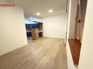 Pronájem bytu 1+kk, Kolín - Kolín I, 32 m2