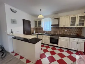 Prodej rodinného domu, Kolová, 144 m2