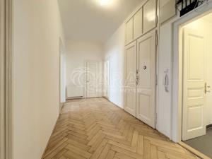 Pronájem bytu 3+1, Praha, Široká, 110 m2