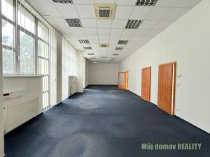 Pronájem kanceláře, Praha - Vysočany, Lisabonská, 20 m2
