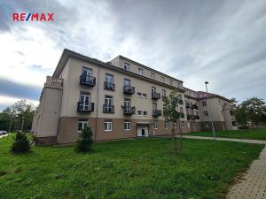 Prodej bytu 1+kk, Milovice, Slepá, 32 m2