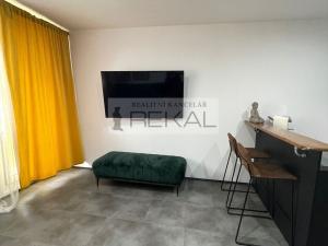 Pronájem bytu 2+kk, Praha - Hlubočepy, Voskovcova, 52 m2