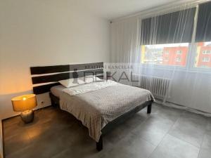 Pronájem bytu 2+kk, Praha - Hlubočepy, Voskovcova, 52 m2