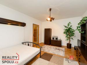 Prodej bytu 2+1, Plzeň - Doubravka, Ke Špitálskému lesu, 58 m2