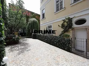 Pronájem bytu 2+kk, Praha - Malá Strana, Vlašská, 92 m2