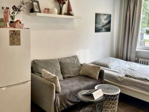 Pronájem bytu 1+kk, Praha - Malešice, Počernická, 24 m2