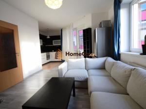 Pronájem bytu 2+kk, Praha - Strašnice, Strančická, 45 m2
