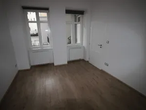 Pronájem bytu 2+1, Praha - Žižkov, Husitská, 46 m2