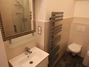Pronájem bytu 2+1, Praha - Žižkov, Husitská, 46 m2