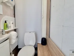 Pronájem obchodního prostoru, Praha - Žižkov, Husitská, 10 m2