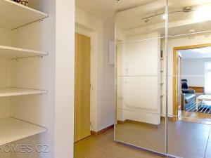 Pronájem bytu 1+kk, Praha - Žižkov, Jagellonská, 48 m2