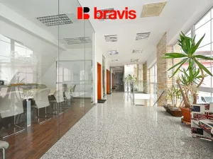 Pronájem kanceláře, Hradčany, Tišnovská, 1016 m2