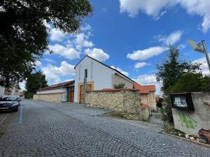 Pronájem bytu 2+kk, Praha - Břevnov, Šlikova, 47 m2