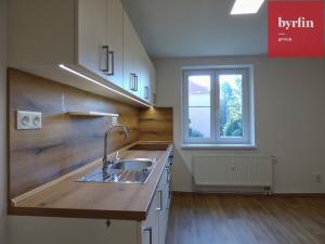 Pronájem bytu 2+1, Opava, Na Dolním poli, 45 m2
