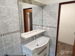 Pronájem bytu 1+1, Habartov, Čs. armády, 50 m2