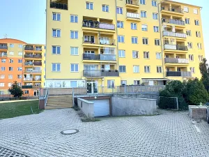 Pronájem bytu 1+kk, Klecany, V Honech, 30 m2