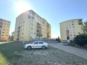 Pronájem bytu 1+kk, Klecany, V Honech, 30 m2