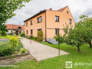 Prodej rodinného domu, Vodochody, 225 m2