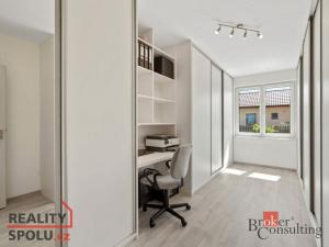 Prodej rodinného domu, Krakovany, 161 m2