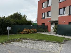 Pronájem komerční nemovitosti, Včelná, Dolní, 9 m2