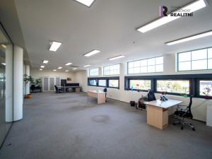 Pronájem kanceláře, Zlín - Prštné, třída Tomáše Bati, 33 m2