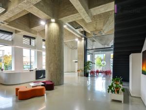 Pronájem kanceláře, Zlín - Prštné, třída Tomáše Bati, 35 m2