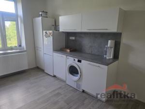 Pronájem bytu 2+1, Opava - Předměstí, třída Spojenců, 70 m2