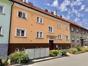 Prodej bytu 2+1, Bor, Vítězná, 66 m2