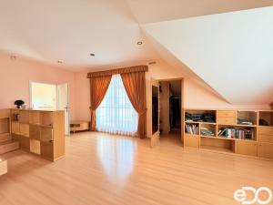 Pronájem rodinného domu, Praha, Granátová, 332 m2