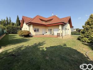 Pronájem rodinného domu, Praha, Granátová, 332 m2