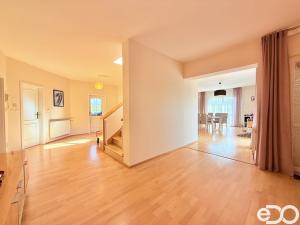 Pronájem rodinného domu, Praha, Granátová, 332 m2