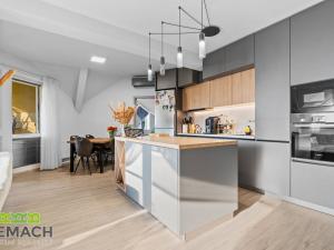 Prodej bytu 3+kk, Staré Město, 99 m2
