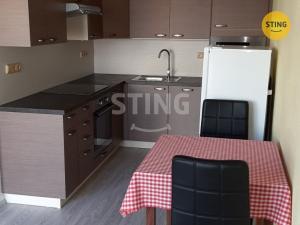 Pronájem bytu 2+kk, Uherské Hradiště, Jabloňová, 46 m2