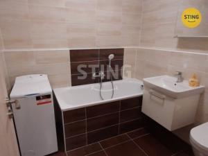 Pronájem bytu 2+kk, Uherské Hradiště, Jabloňová, 46 m2