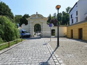 Pronájem bytu 2+kk, Praha - Bubeneč, Mlýnská, 58 m2