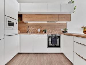 Prodej bytu 3+kk, Praha - Třebonice, K metru, 70 m2