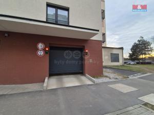 Pronájem garážového stání, Beroun - Beroun-Město, Na Náhonu, 18 m2
