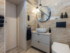 Prodej bytu 1+kk, Praha - Újezd nad Lesy, Velebného, 37 m2