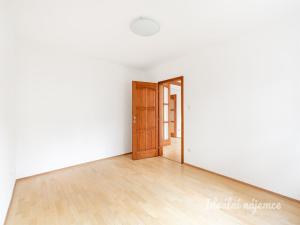Pronájem bytu 3+1, Praha - Břevnov, Brixiho, 65 m2