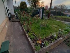 Prodej chaty, Plzeň - Skvrňany, U Domažlické trati, 33 m2