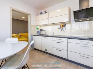 Prodej bytu 3+1, Znojmo, Dukelských bojovníků, 70 m2