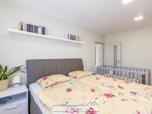 Prodej bytu 3+1, Znojmo, Dukelských bojovníků, 70 m2