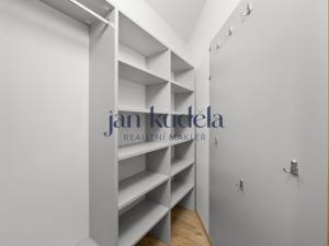 Pronájem bytu 2+kk, Brno, Sokolnická, 45 m2