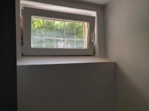 Pronájem skladu, Praha - Smíchov, Jindřicha Plachty, 19 m2