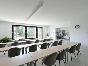 Pronájem vily, Praha - Lhotka, Na dlouhé mezi, 280 m2